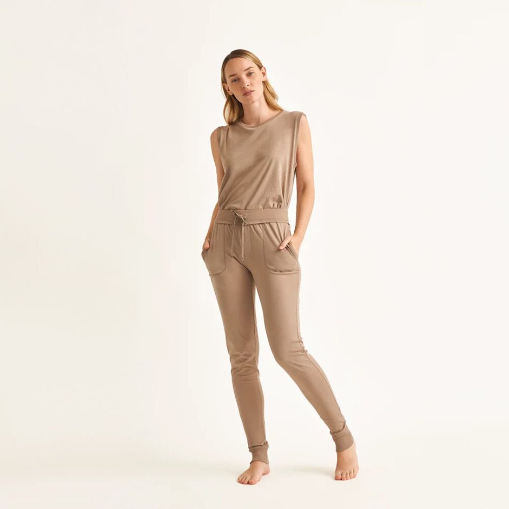 Skin Organics "Cybil" Set in "Portobello", size 1. Fits like an XS/S